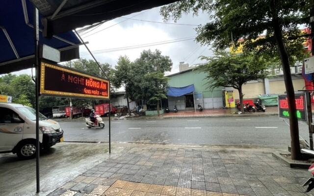 Hong An Motel