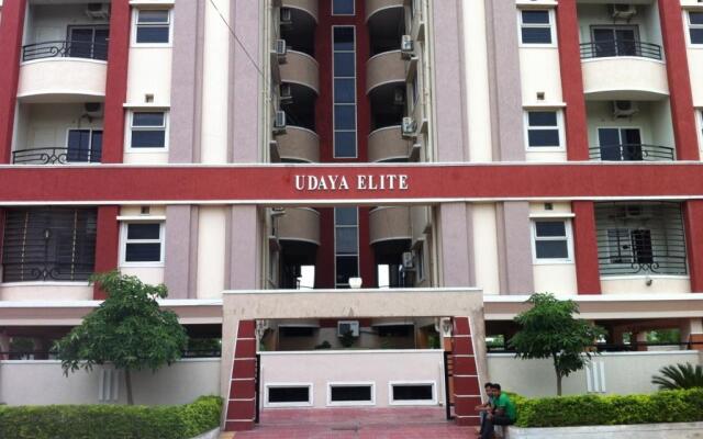 OYO 11400 The Down Town Suites