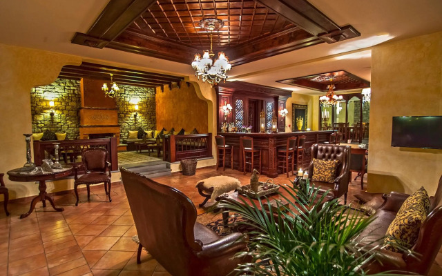 Doupiani House Hotel
