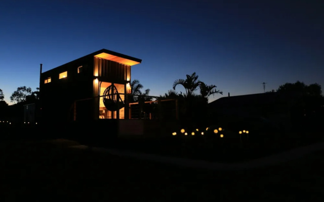 The Pink Lake Tiny House - 'sakura' — 2-star hotel in Lochiel
