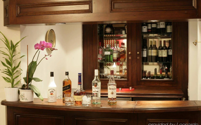 London Lodge Hotel