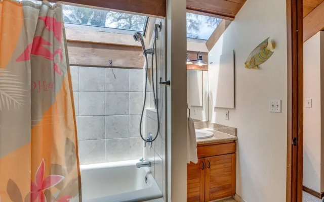 Kahana Outrigger #2b1 3 Bedroom Condo by RedAwning