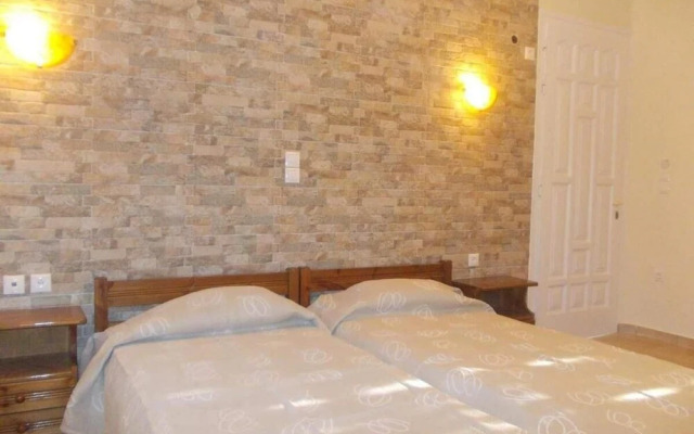 Maistrali Studios & Apartments