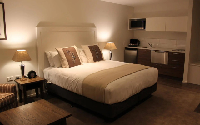 West Meadows Motel