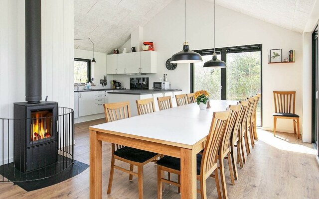 Comfy Holiday Home in Vinderup With Terrace