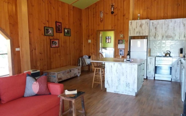 Tiandi Wildlife Sanctuary Farm Stay – Kitchen – Tomboye