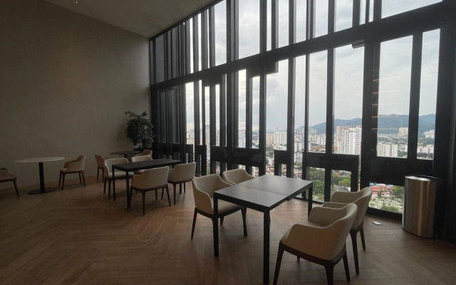 13a-Georgetown Beacon Executive Suites #Infinity Pool