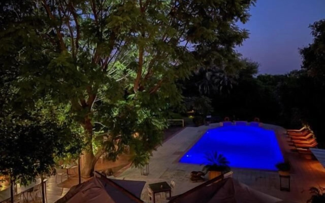 Sedia Riverside Hotel