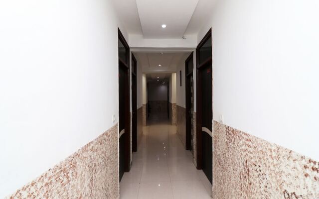 Oyo 24958 Hotel Dayal