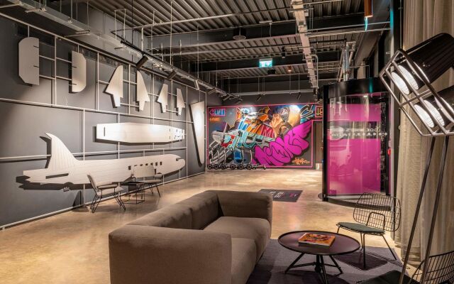 MOXY London Heathrow Airport