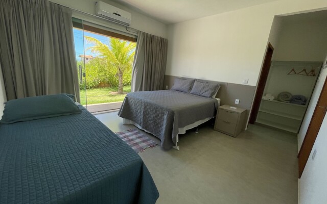 Casa COMPLETA com Piscina 1 Min da Praia