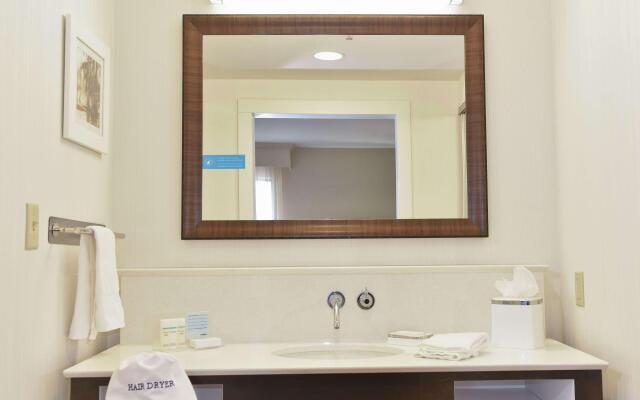 Hampton Inn & Suites Alexandria