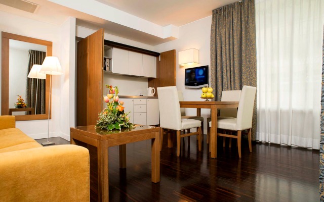 National Hotel