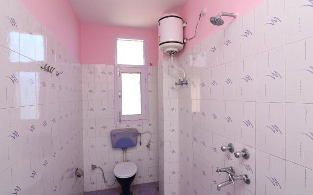 Moksh Hotel by OYO Rooms