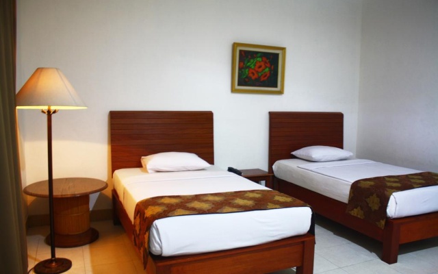 Hotel Ratih – Guest Rooms – Mataram