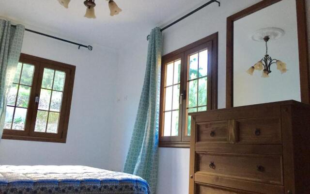Costa Este House