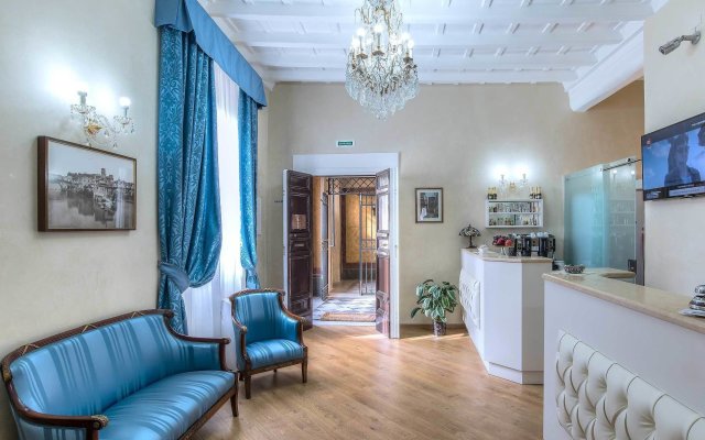 Trevi Rome Suite