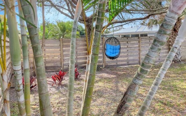 Modern Grove Beautiful 3 Bedroom Home