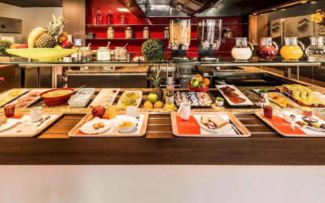 ibis Santiago Las Condes