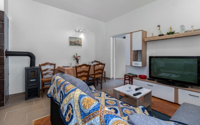 Nice Apartment in Crikvenica With Wifi and 1 Bedrooms