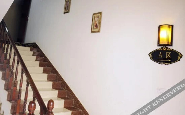 Xingbaike Business Hotel