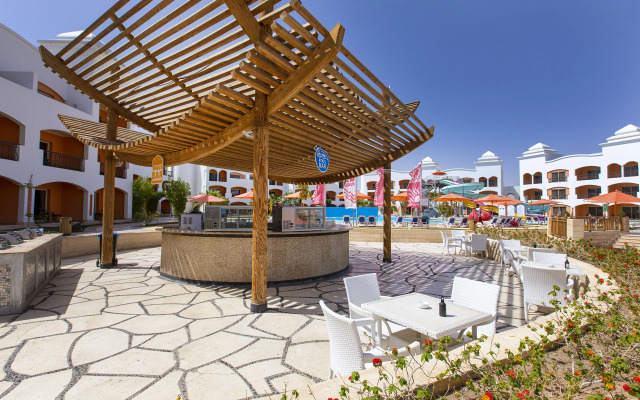 Naama Waves Hotel