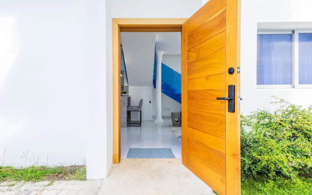 New Modern 2-lvl Punta Cana Villa in Gated Community With Private Pool Rooftop Jacuzzi — фото 3