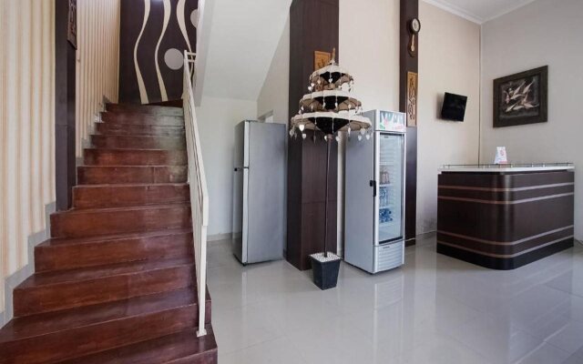 OYO 3935 Artha Ambarukmo Exclusive