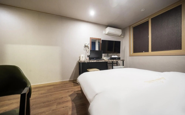 Seongnam Je Motel