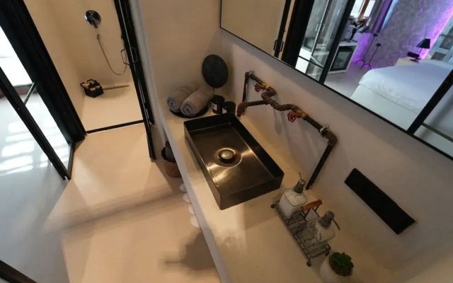 Chi House