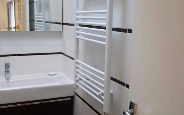 Countryside Annex- Sleeps 2, Free Parking & Garden