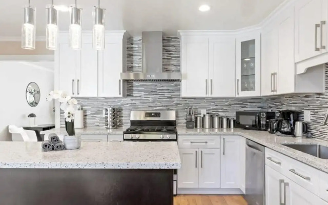 @ Marbella Lane - Modern Refreshing Home