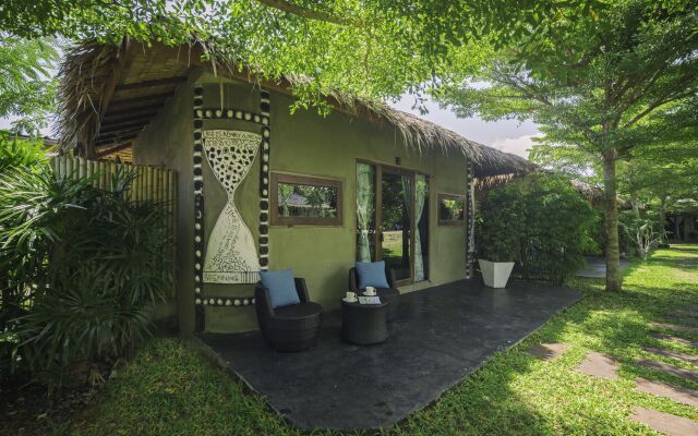 The Privilege Hotel Ezra Royal Garden