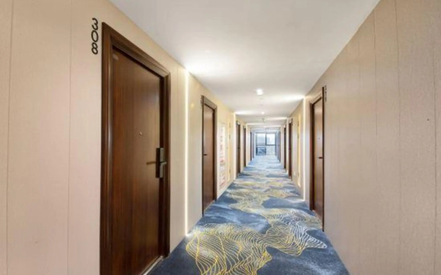 Qing shi guang apartment(greenland Central Plaza store)