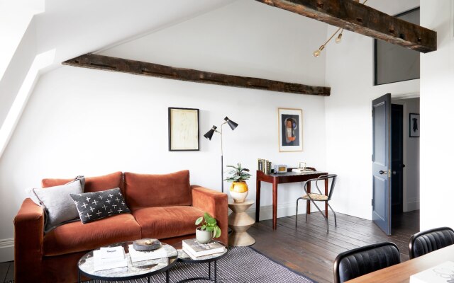 Cosy Loft Apartment - minutes from Angel Tube St.