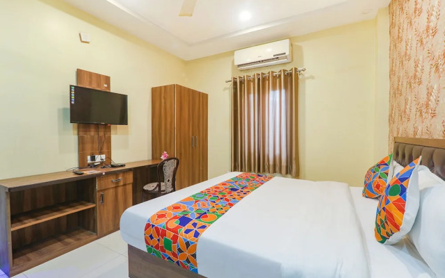 Fabexpress Grand Inn
