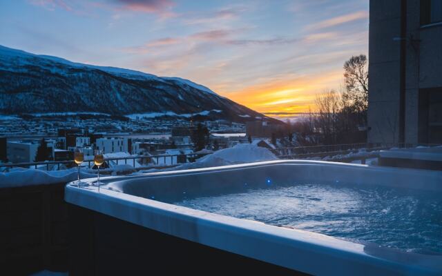 Enter St. Elisabeth Hotel