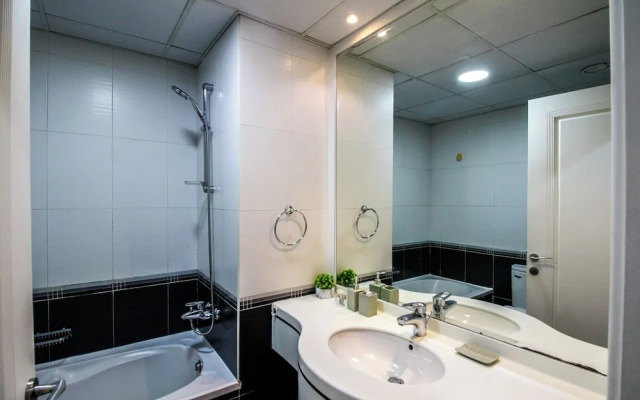 Spacious 1BR with Balcony in JLT