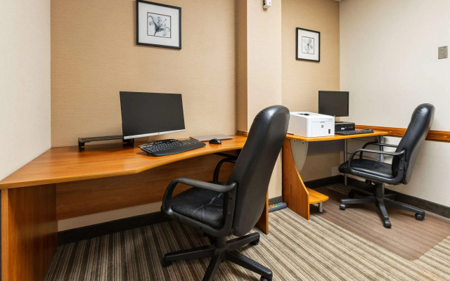 Allure Hotel & Conference Centre