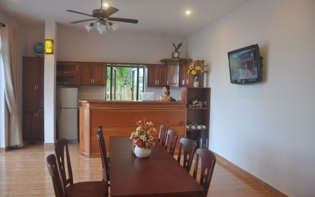 Tra Que Riverside Homestay