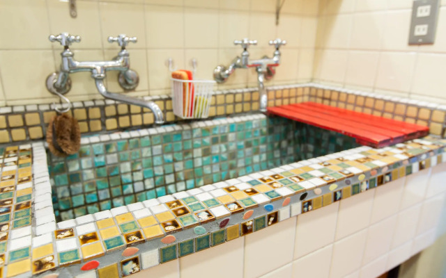 Shinagawa-Shuku Guest House & Tours - Hostel