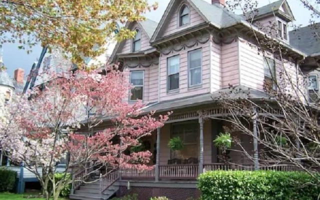 Hollerstown Hill B&B