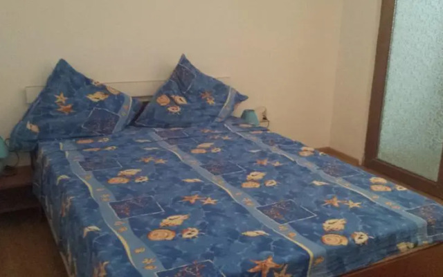 Apartament Rosu