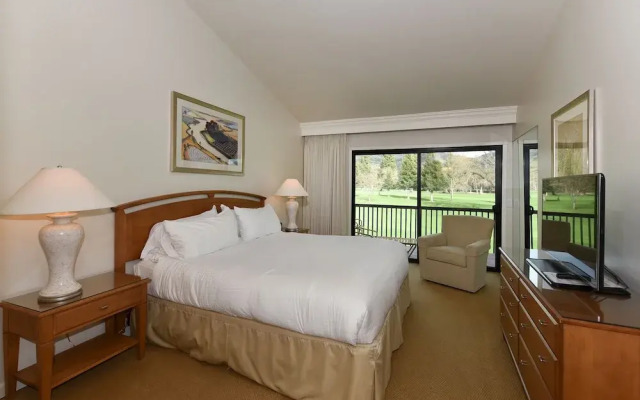 760 S At Silverado 1 Bedroom Condo by RedAwning