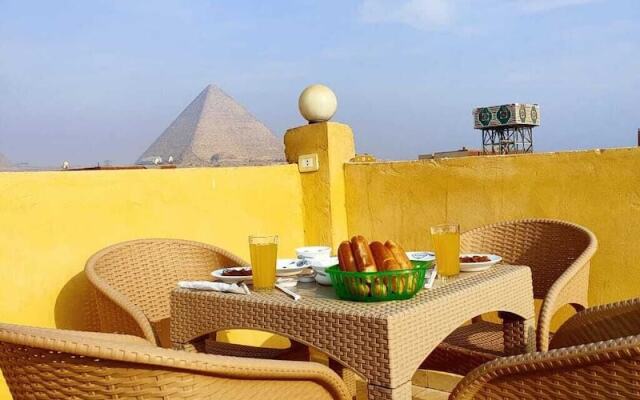 Grand Pyramids View Guesthouse