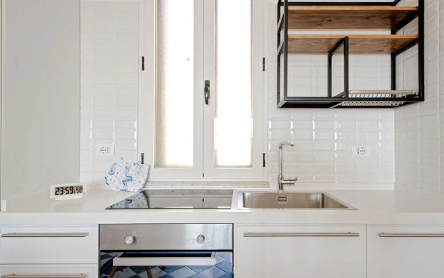 Li-e625-ital191a1 - The Boutique Apartment
