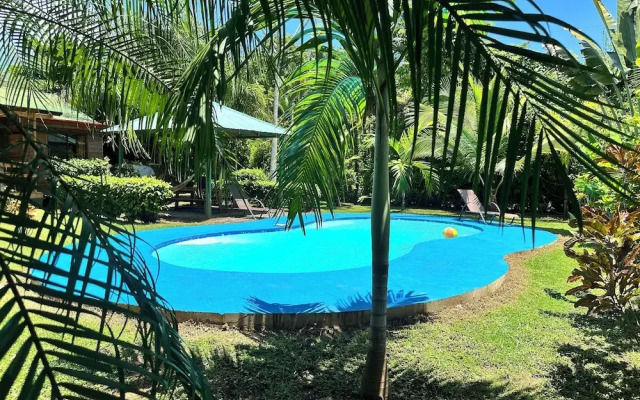 Uvita Oasis Retreat with Villa Cabins and Apartment