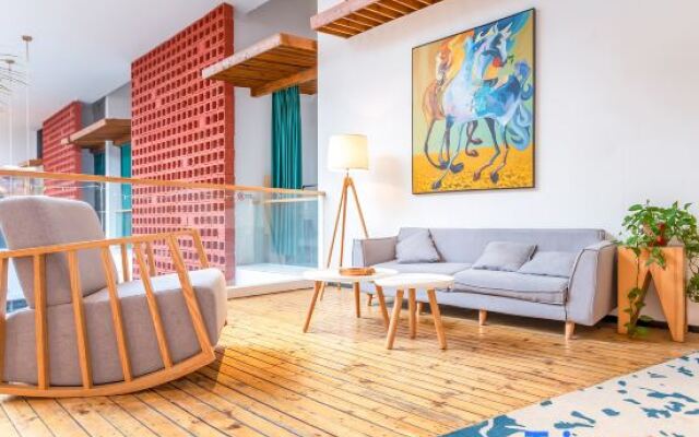 Wonderland Hotel (Nanyang Jianye Kaixuan Plaza)
