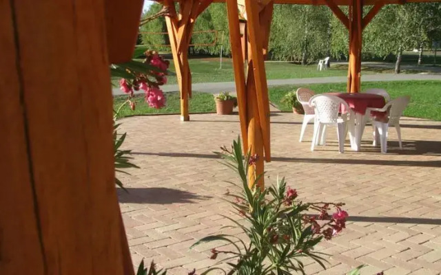 Kabóka Lovastanya Panzió