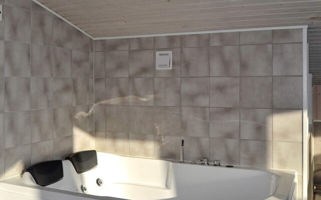 Modern Holiday Home in Fanø With Private Whirlpool